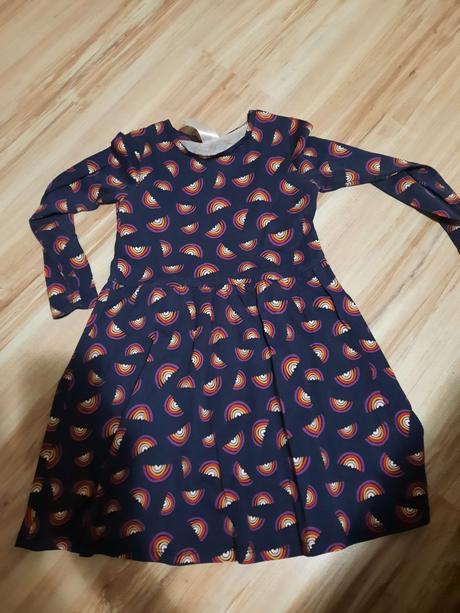 Dievčenské saty, 116