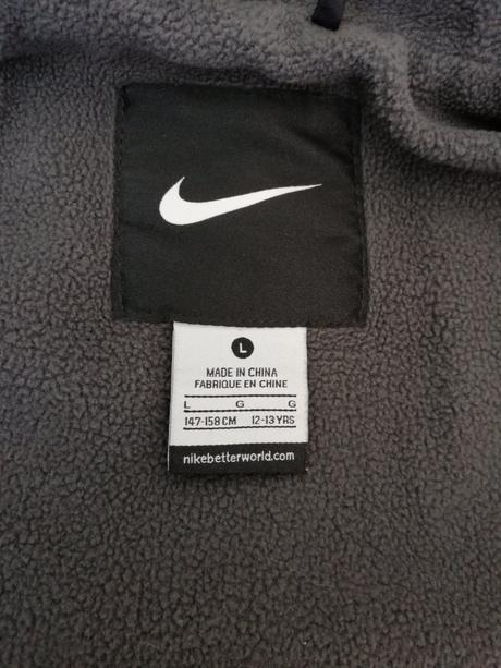 Čierna bunda nike, nike,146