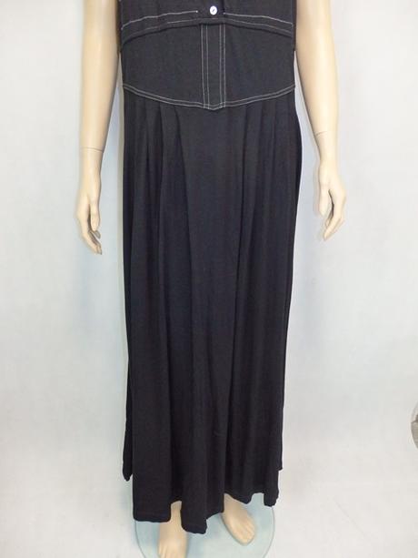 Kvalitné čierne úpletové šaty, 48