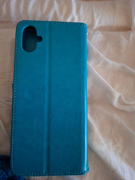 Darujem k nakupu nad15eur samsung a05 s2kamerami o, samsung