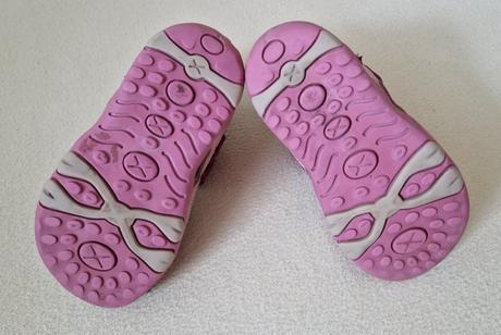 Dievčenské sandálky, 23