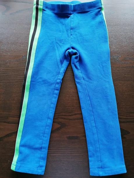 Modré leginky, reserved,98