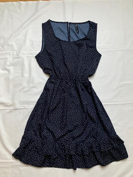 Dámske letné tmavomodré bodkované šaty na ramienka, l