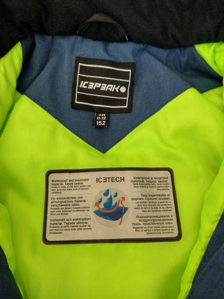 Vetrovka s poštovným, 152