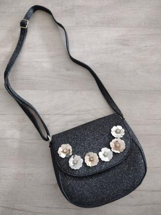 Kabelka pre dievčatá, reserved