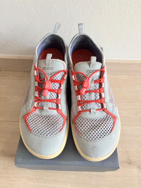 Letne tenisky, ecco,44