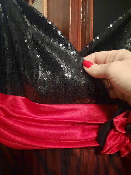 Dámske spoločenské/ plesové dlhé šaty, s