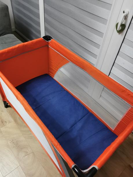 Prenosná postieľka touragoo s matracom, šírka (cm): 60,dĺžka (cm): 120