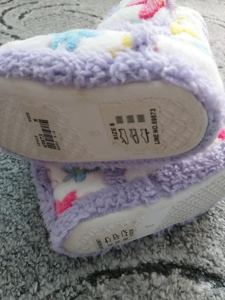 Papučky uk 8 1x obuté, 25