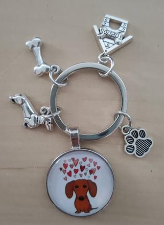 Prívesok jazvečík , tak roztomilý,