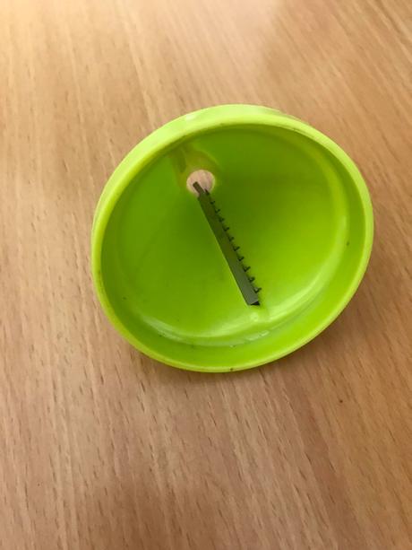 Strúhač na zeleninu - špirálky, 