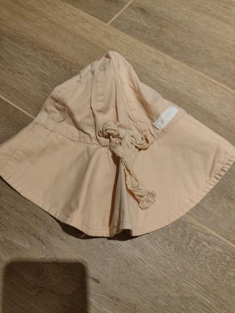 Klobúčik newbie pre dievčatko top stav, newbie,92