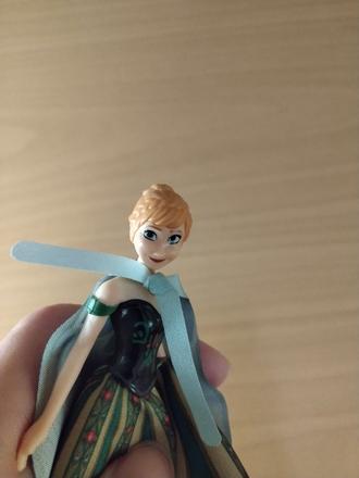 Anna frozen ľadové kráľovstvo kinder surprise maxi,