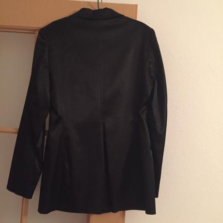 Satenove cierne sako, 36