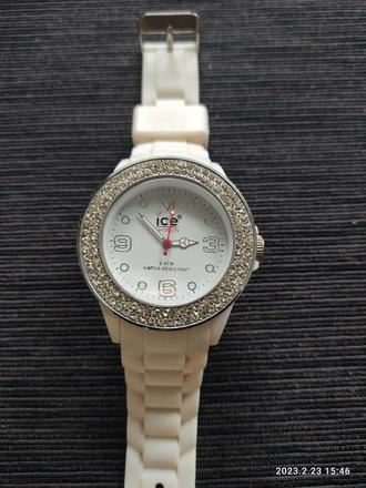 Krásne hodinky ice watch, ice watch