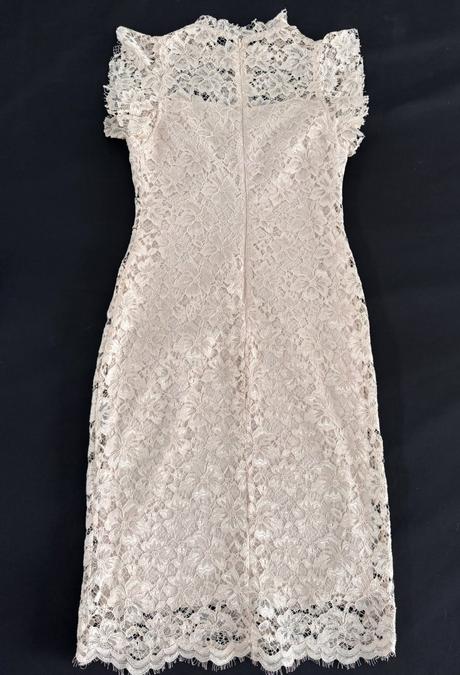 Čipkované šaty, s