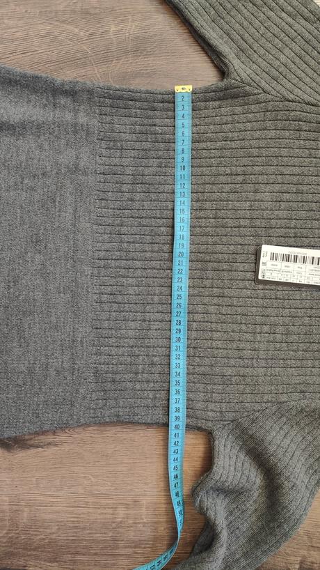 Dámske úpletové šaty, m