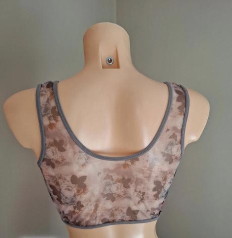 4 podprsenkove lambady, l / m