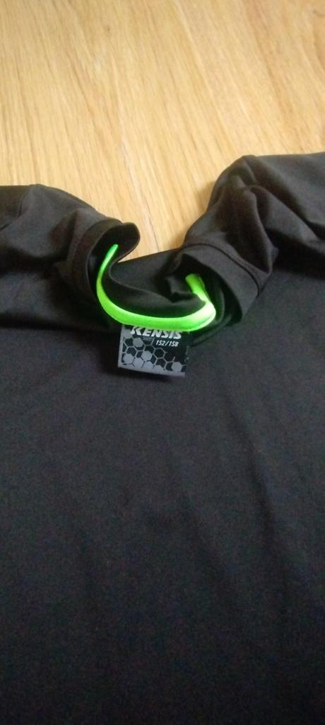 Sportove tricko kensis, 152