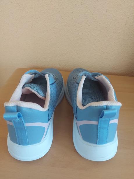 Dievčenské tenisky 33, 33