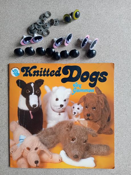 Pletení psíci - knitted dogs, 