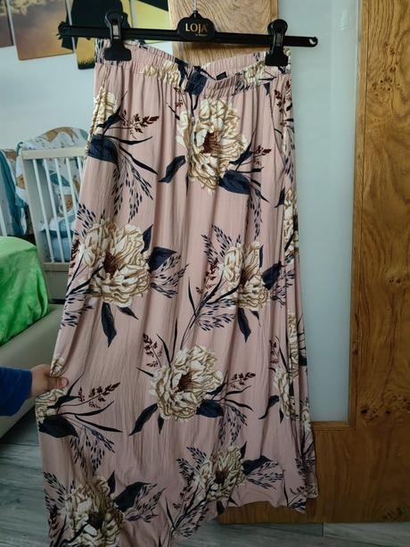 Dlhá sukňa xs s rozparkom, xs