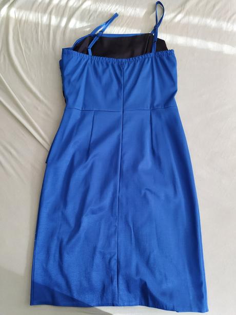 Spoločenské šaty, 38