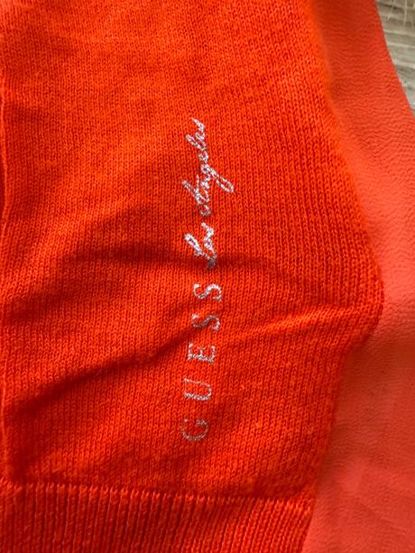 Guess tielko, guess,s