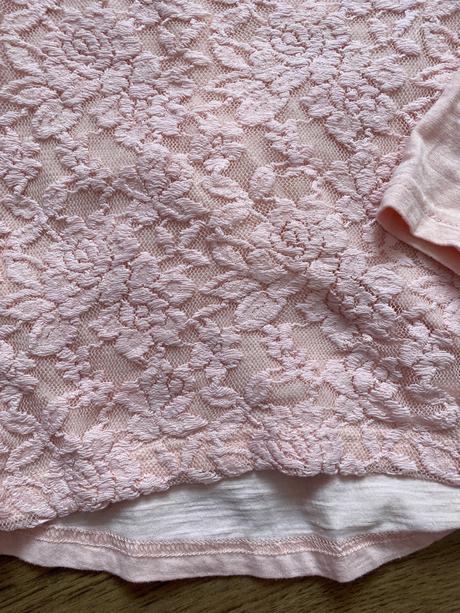 Čipkované tričko, 86