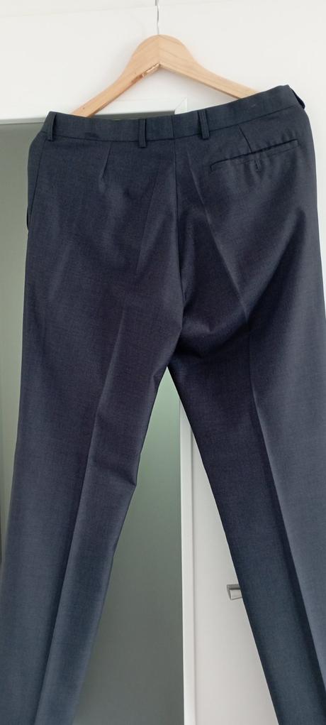 Pánsky sivý oblek 176/100, m