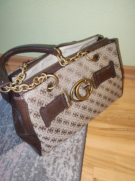 Guess nádherná kabelka, guess