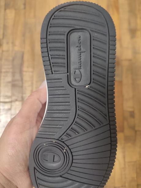 Tenisky, champion,32