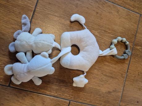 Hracka na kočík alebo postielku, 