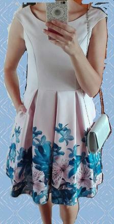 Kvietkovane šaty, s