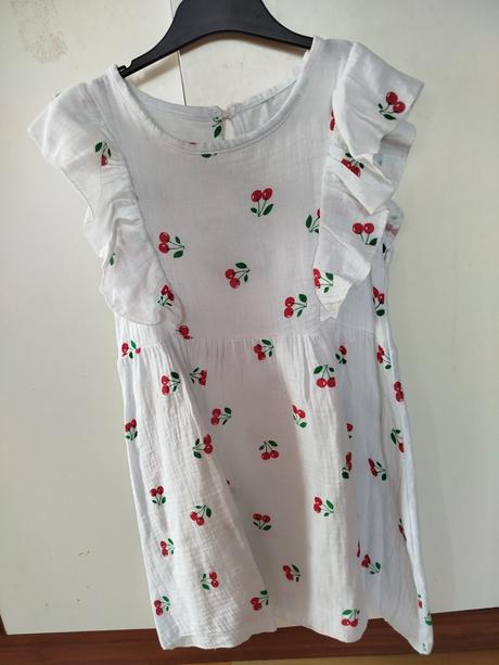 Predám krásne šaty,č.122/128, 128