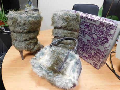 Kabelka s kožušinkou, 