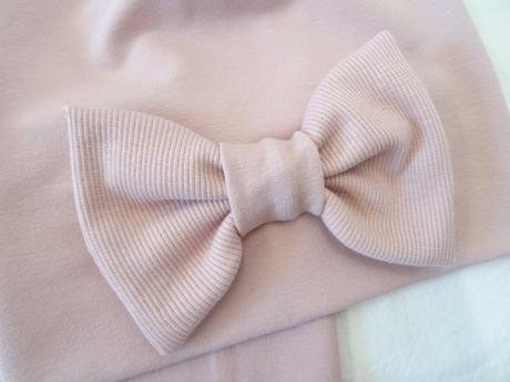 Pudrový set s vymeniteľnou mašľou, <50