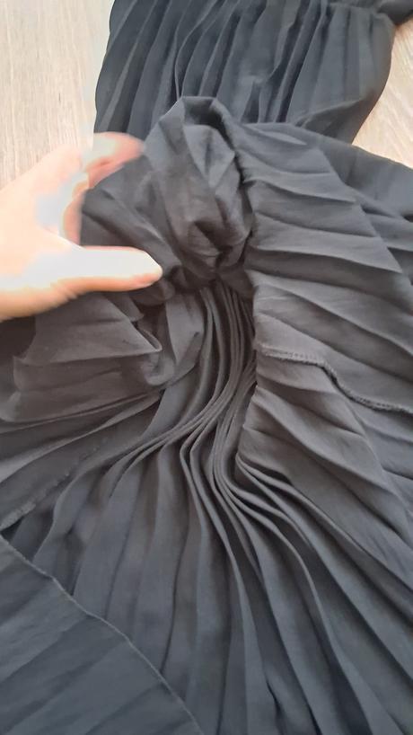 Čierne šaty 42, 42