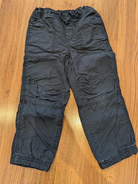 Podšité nohavice, 104