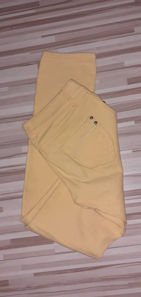 Žlté rifle, glo-story,s