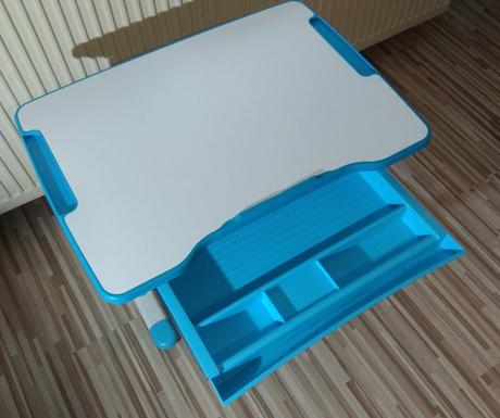 Rastúci stôl so stoličkou, 