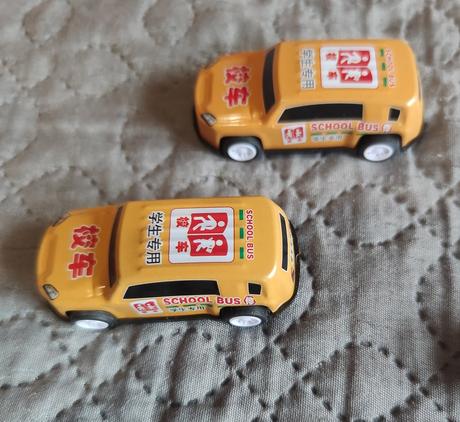 Dráha dino + 6 autíčok,