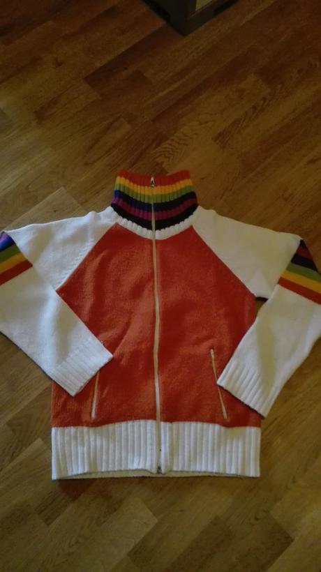 Dievčenský sveter, 164