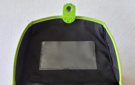 4 ks - aktovka, dosky, vrecko a zástera,