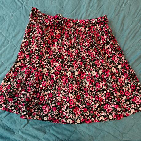 Tociva elastická kvetinova sukna, l