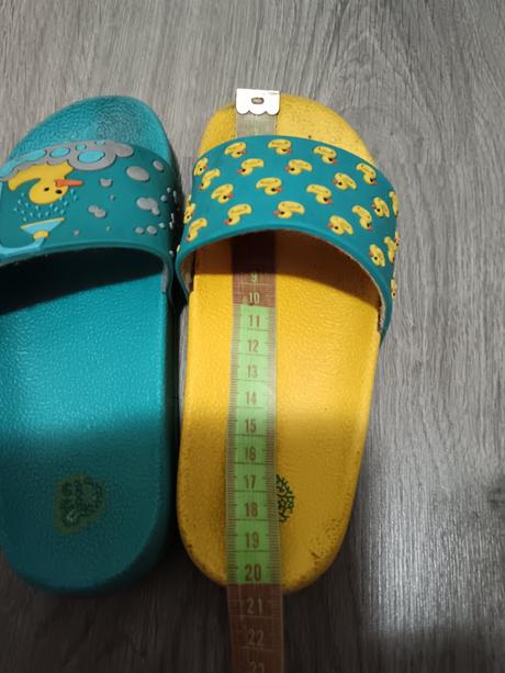 Šľapky dedoles, 31