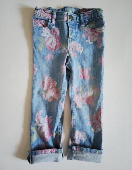Kvietkované džínsy gap, gap,104