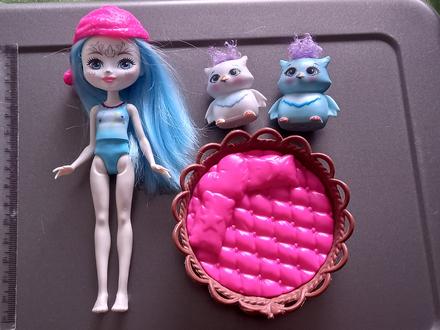 Enchantimels bábika 2 sovičky a peliešok, 