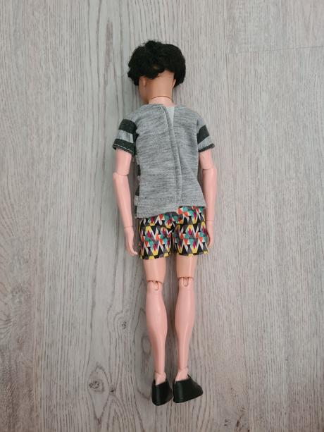 2x barbie ken,