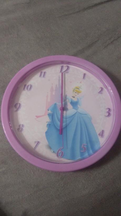 Popoluška detské hodiny na stenu,